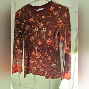 Sundance thermal long sleeve red floal shirt. Embellished button cuff. Size S.